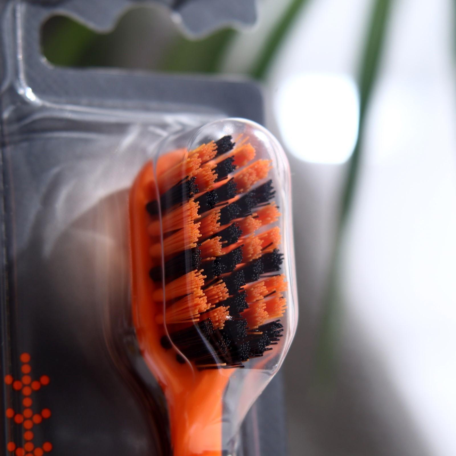 Зубная щетка BIOMED MINERAL HARD