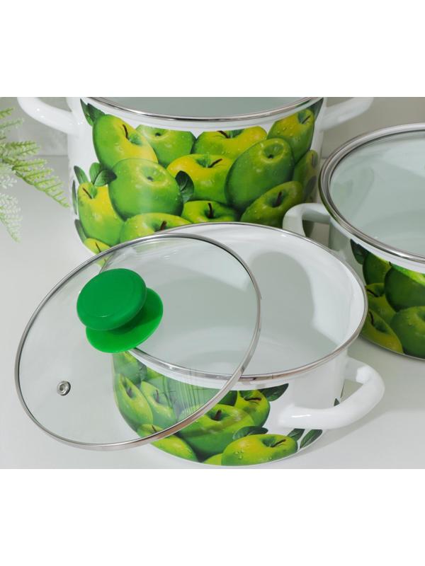 Набор кастрюль «Поздние яблоки», 3 предмета: 1,5 л, 2,3 л, 5 л, крышки, индукция, цвет зелёный