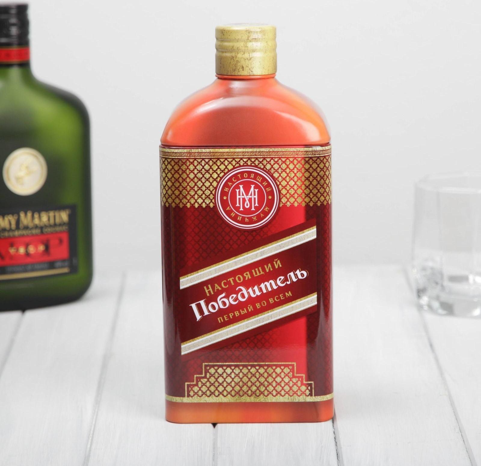Коробка жестяная в форме бутылки под крепкий алкоголь «Победитель»
