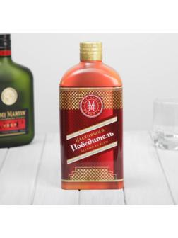 Коробка жестяная в форме бутылки под крепкий алкоголь «Победитель»