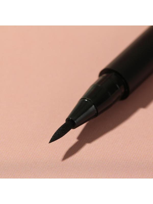 Подводка-фломастер для глаз Bombshell look, цвет черный