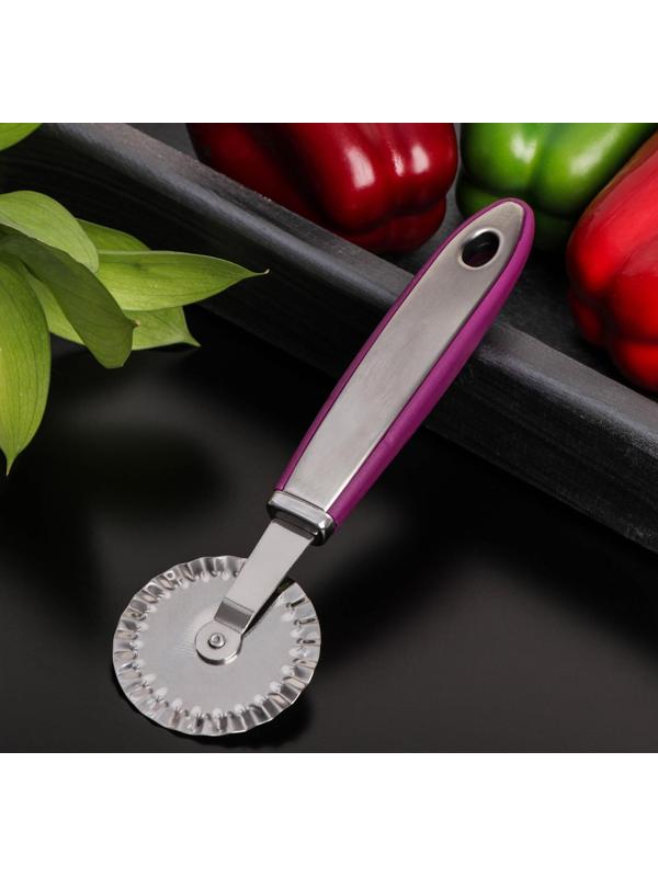 Нож для пиццы и теста Доляна Blade, 20 см, ручка soft touch, цвет фиолетовый