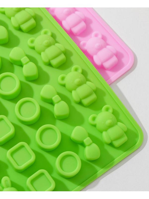 Форма для мармелада «Игрушки», 48 ячеек, 20,7×13,7×1 см, цвет МИКС