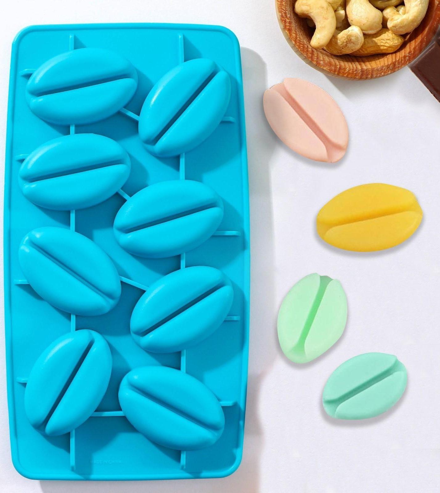 Форма для льда и кондитерских украшений Доляна «Кофейные зерна», 21×11×2,5 см, силикон, 8 ячеек, цвет МИКС