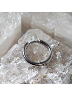 Пирсинг в ухо 