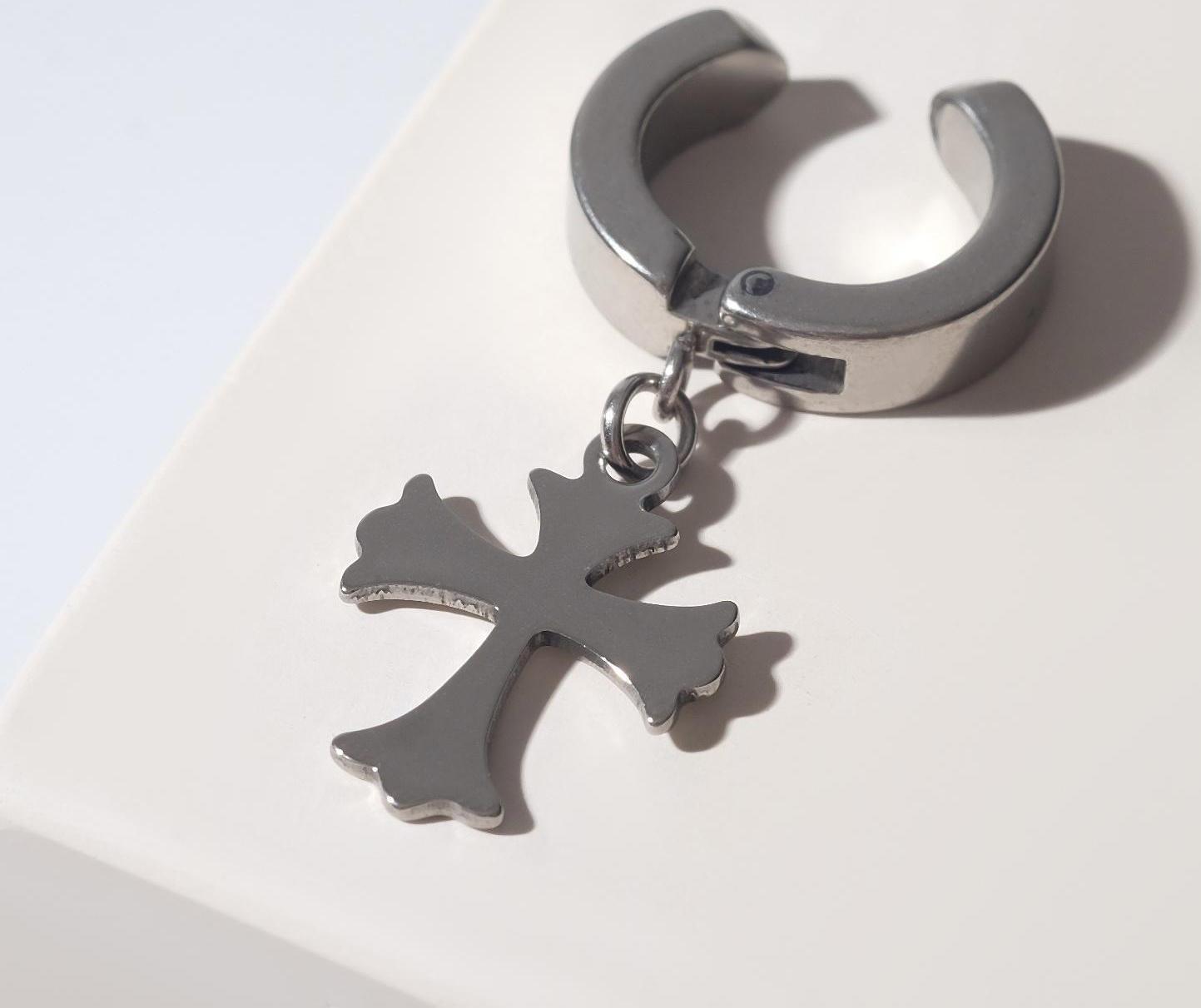 Моно-серьга 