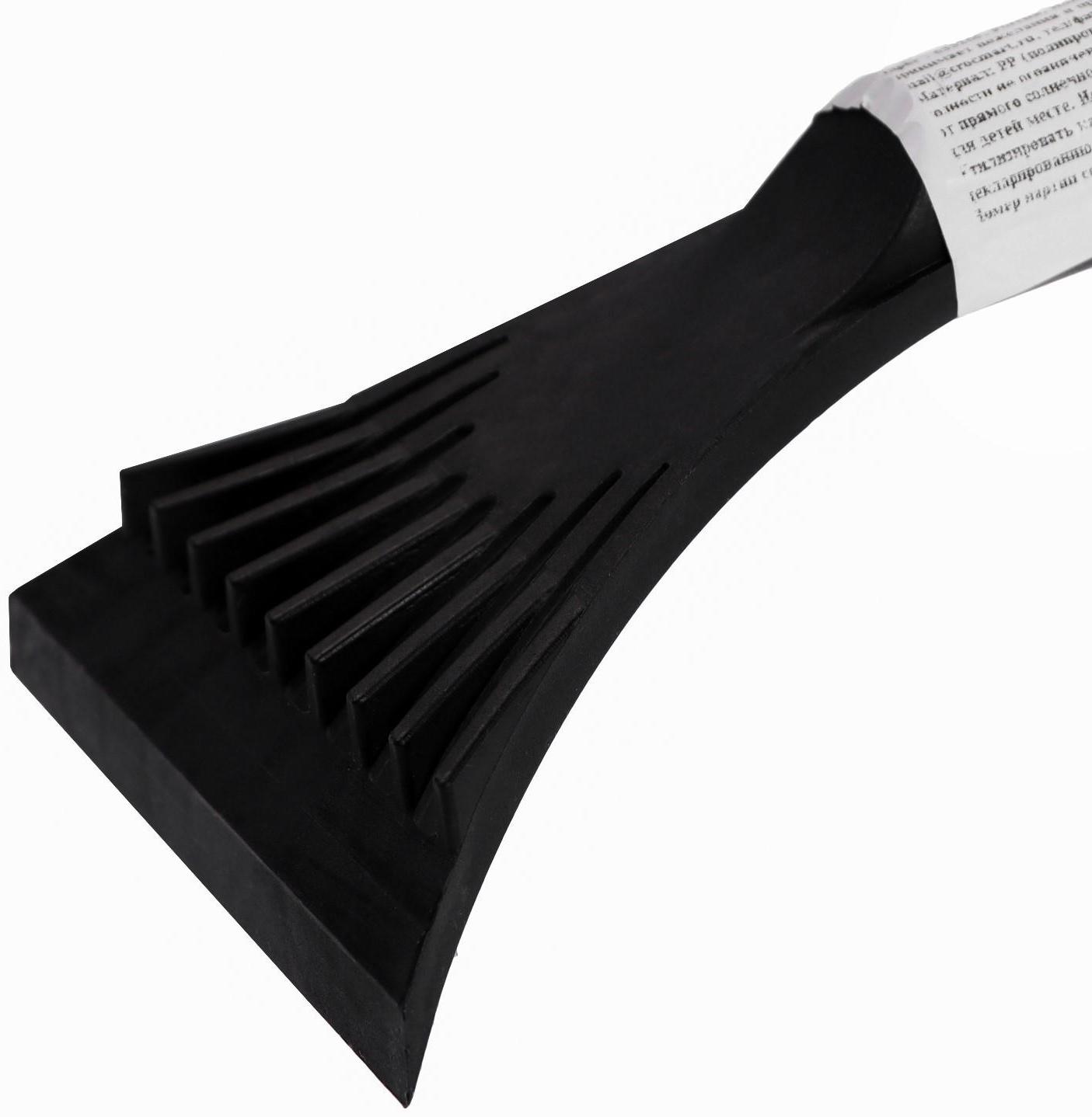 Щетка автомобильная со скребком 