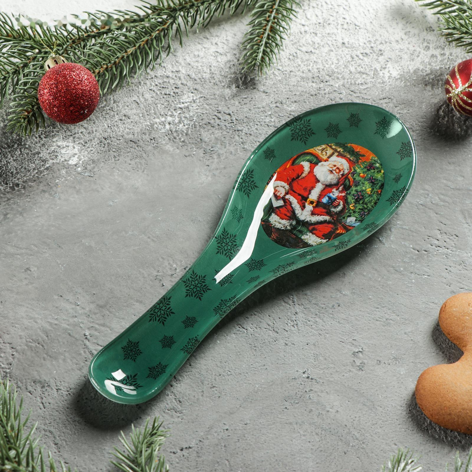 Подставка стеклянная под ложку Доляна «Счастливый Санта», 21×7,5×1,4 см, цвет зелёный