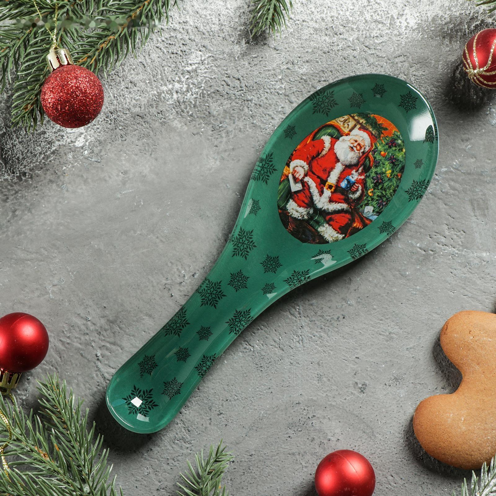 Подставка стеклянная под ложку Доляна «Счастливый Санта», 21×7,5×1,4 см, цвет зелёный