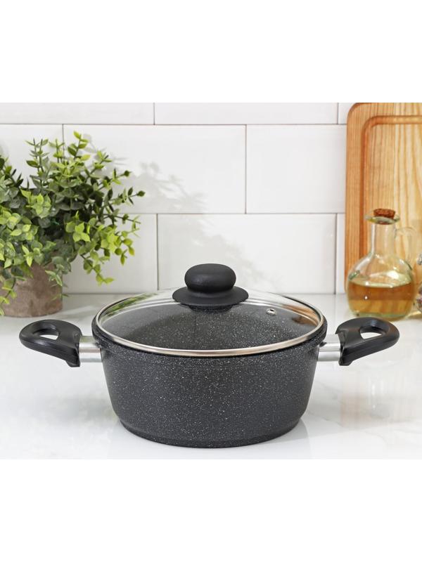 Кастрюля Доляна «Элит», 2 л, антипригарное покрытие, стеклянная крышка, пластиковые ручки, цвет чёрный