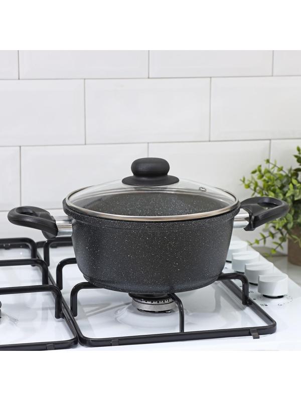 Кастрюля Доляна «Элит», 2 л, антипригарное покрытие, стеклянная крышка, пластиковые ручки, цвет чёрный