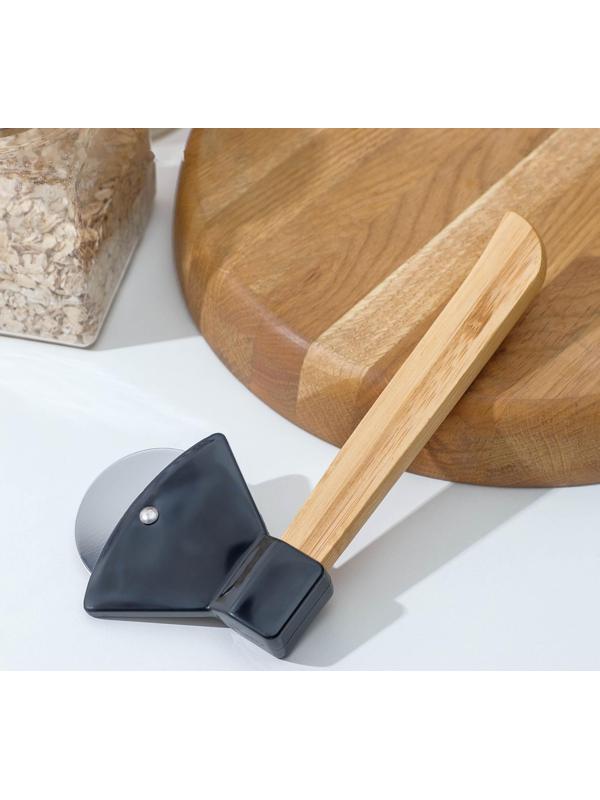 Нож для пиццы и теста «Рубака», 15 см, нержавеющая сталь, бамбук, цвет МИКС