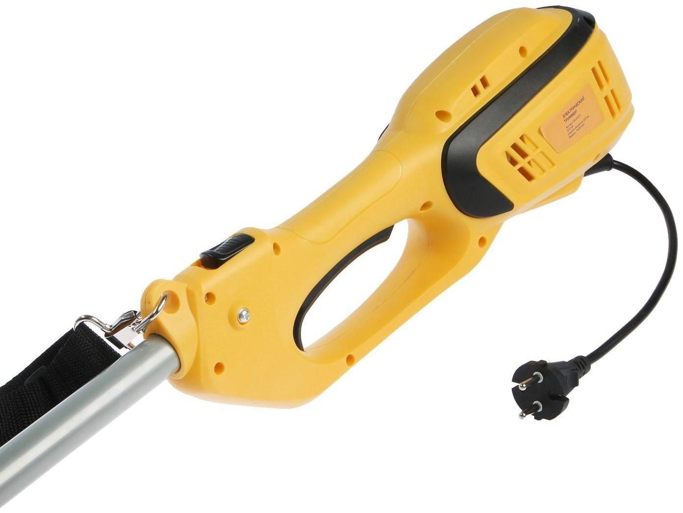 Электротриммер ТУНДРА, разборная штанга, катушка полуавтомат и диск, скос 400 мм, 1200 Вт