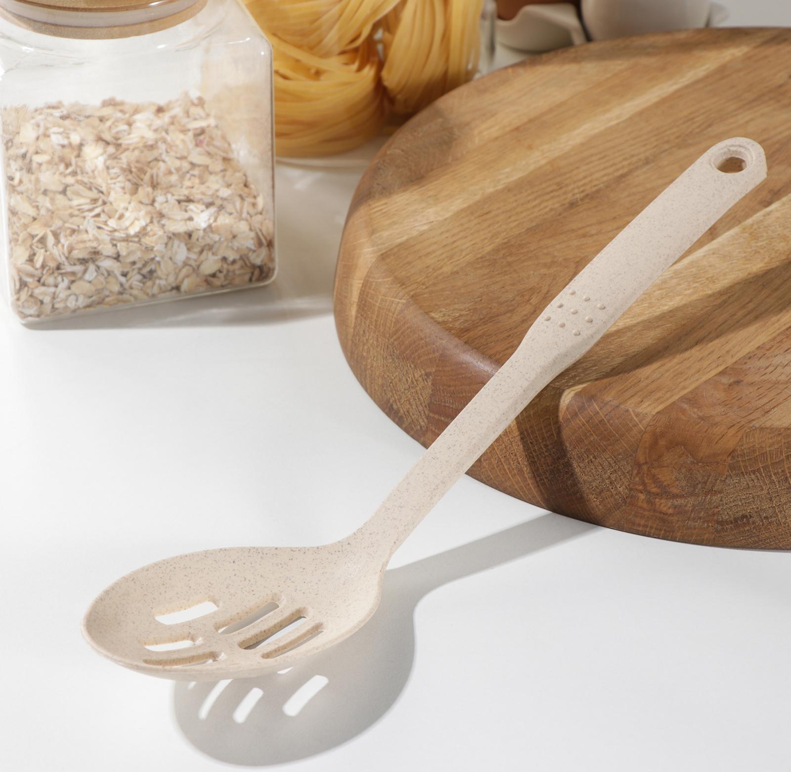 Ложка с прорезями «Беж», 28,5×6,2 см, цвет бежевый