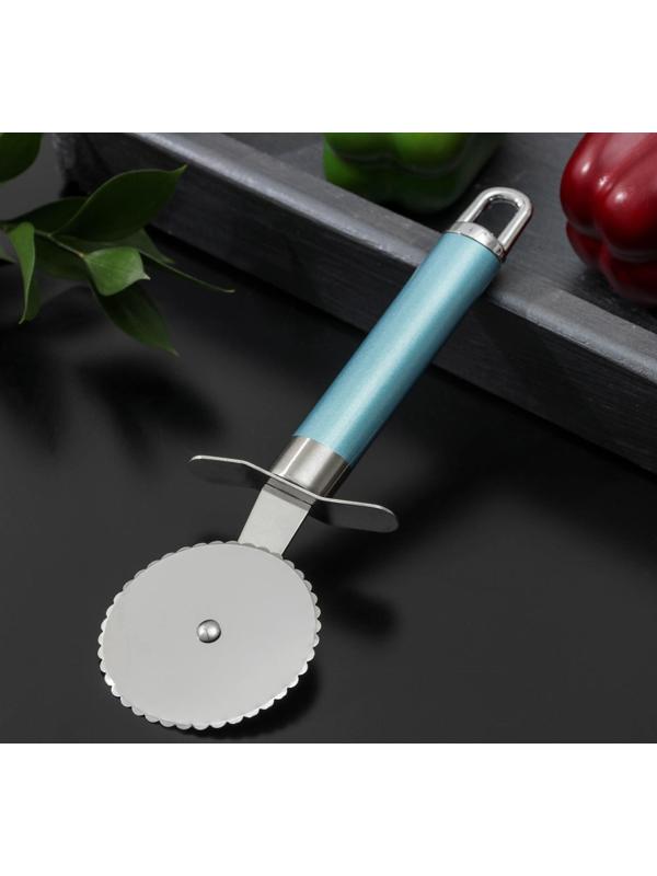 Нож для пиццы и теста Доляна Lаgооnа, 19 см, нержавеющая сталь, цвет голубой металлик