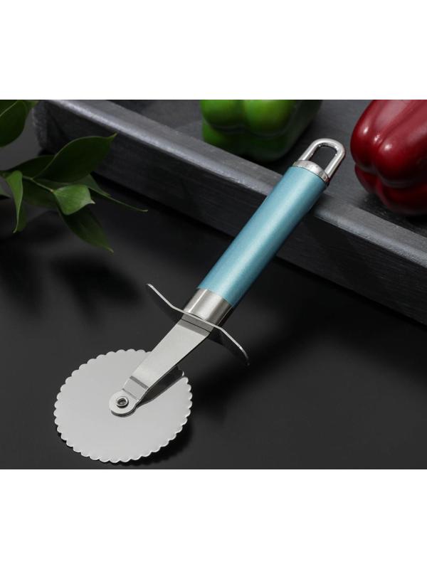 Нож для пиццы и теста Доляна Lаgооnа, 19 см, нержавеющая сталь, цвет голубой металлик