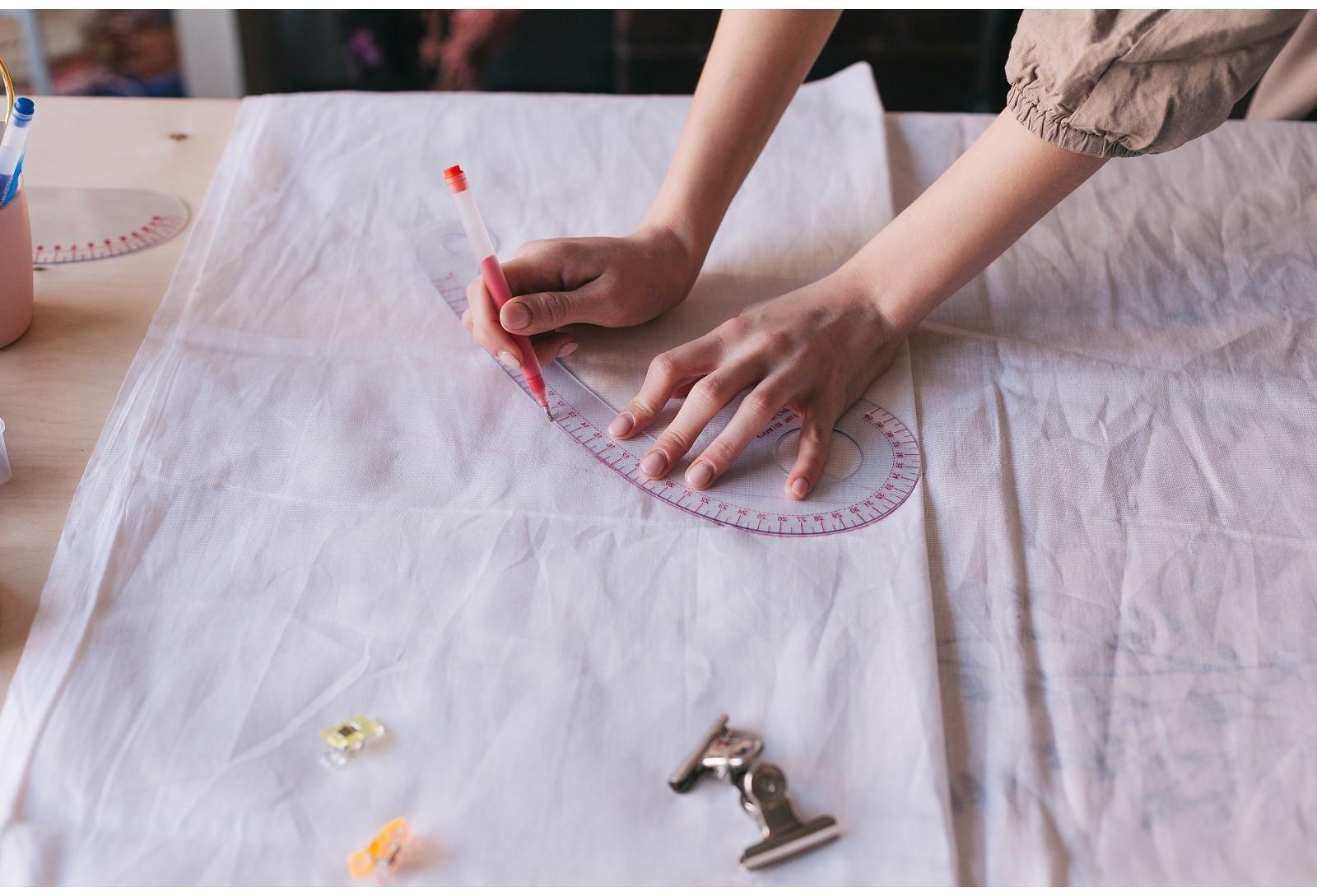 Ручка для ткани термоисчезающая, цвет красный