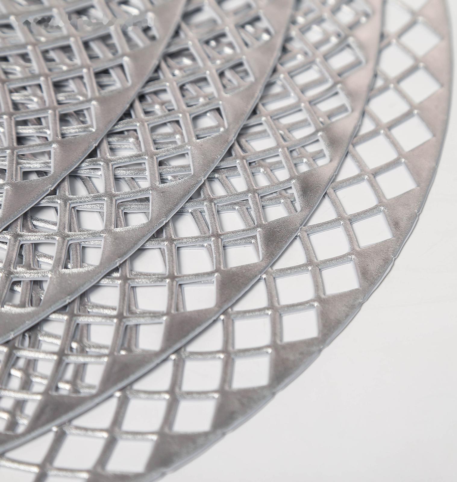 Набор салфеток сервировочных на стол Доляна «Вира», 4 шт, d=38 см, цвет серебряный