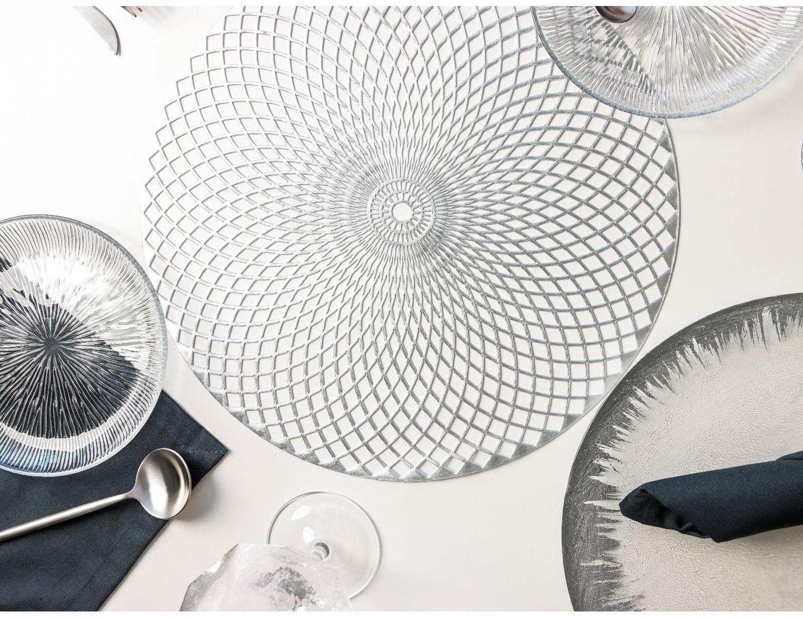 Набор салфеток сервировочных на стол Доляна «Вира», 4 шт, d=38 см, цвет серебряный