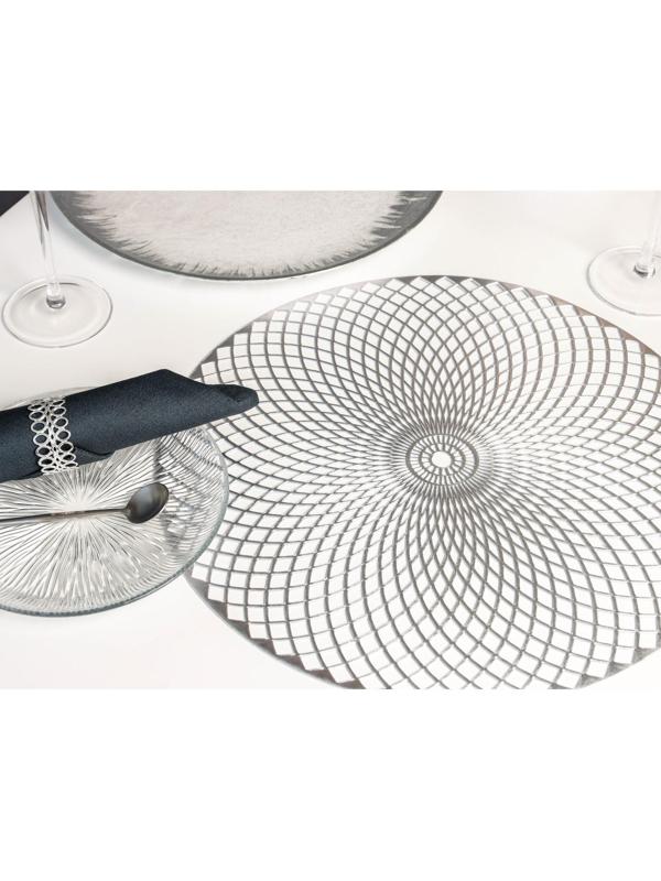 Набор салфеток сервировочных на стол Доляна «Вира», 4 шт, d=38 см, цвет серебряный