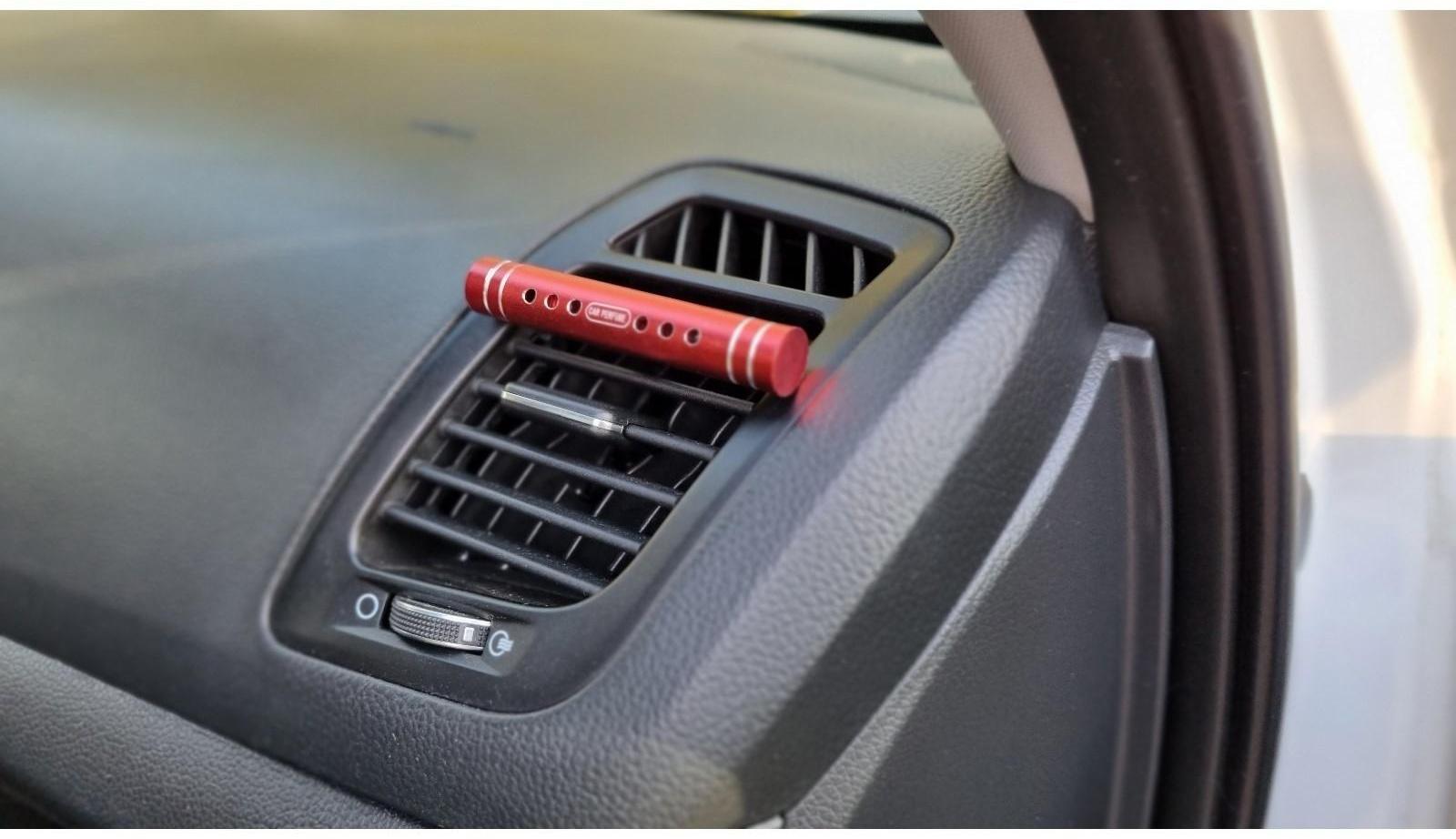 Ароматизатор в дефлектор Grand Caratt, металл, 8 см, лимон, красный