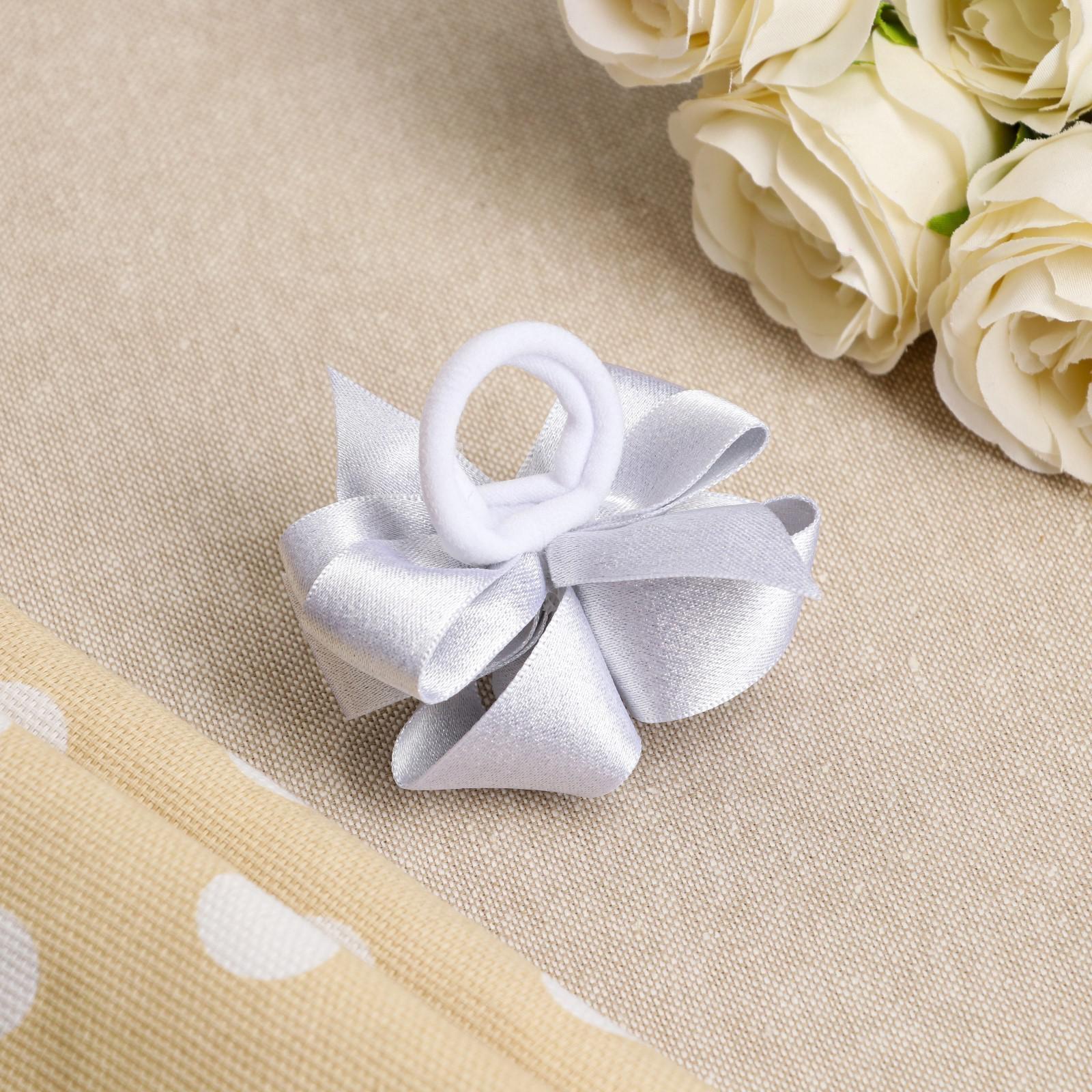 Резинка для волос с бантиком 