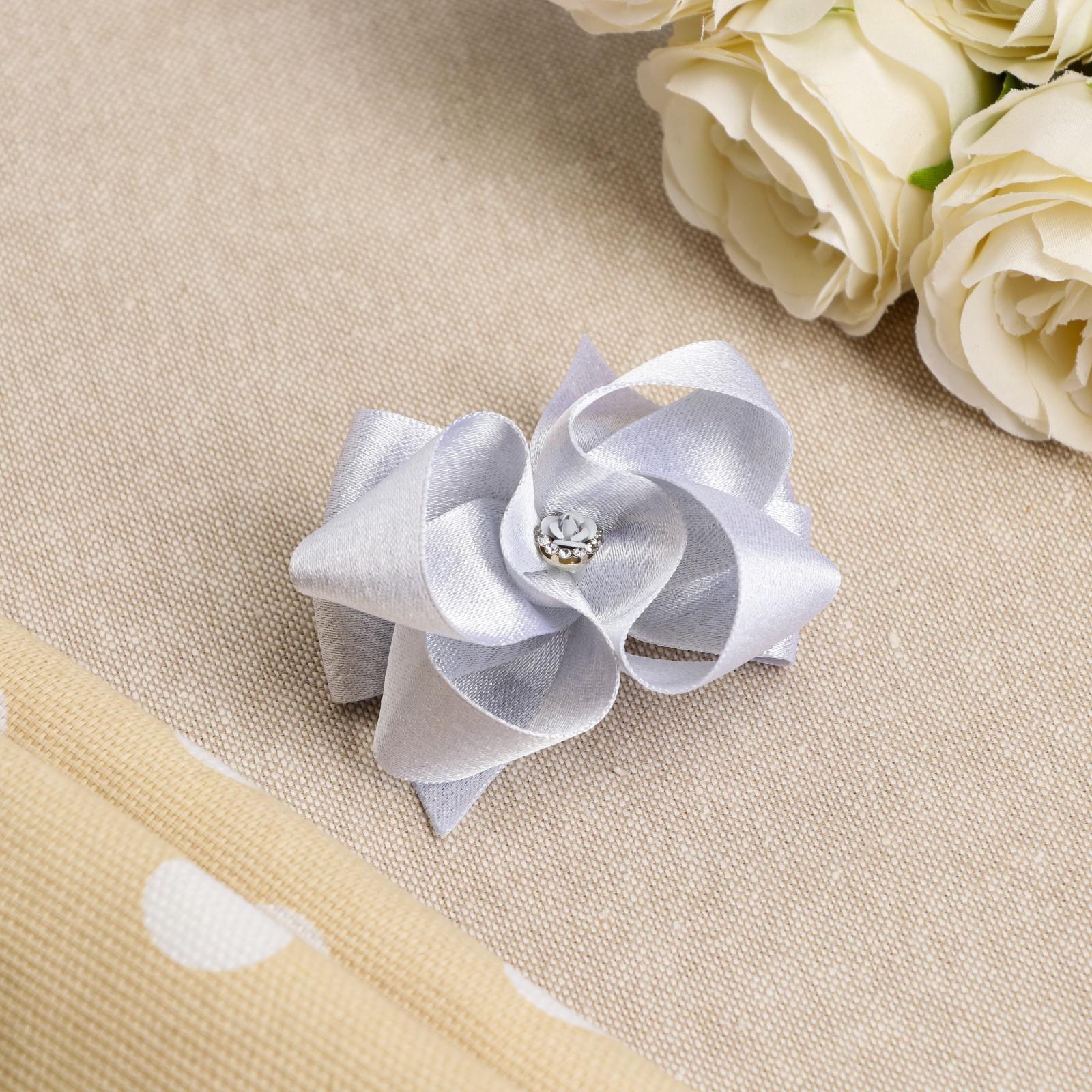 Резинка для волос с бантиком 