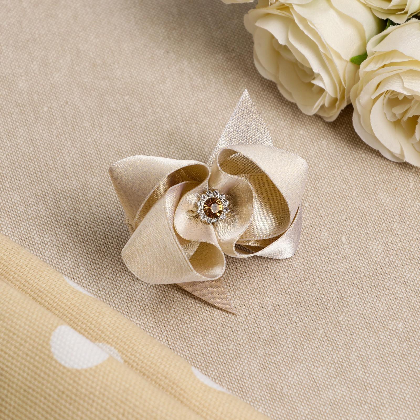 Резинка для волос с бантиком 