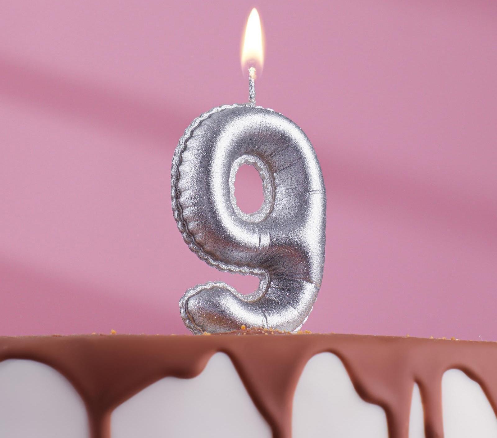 Свеча в торт 