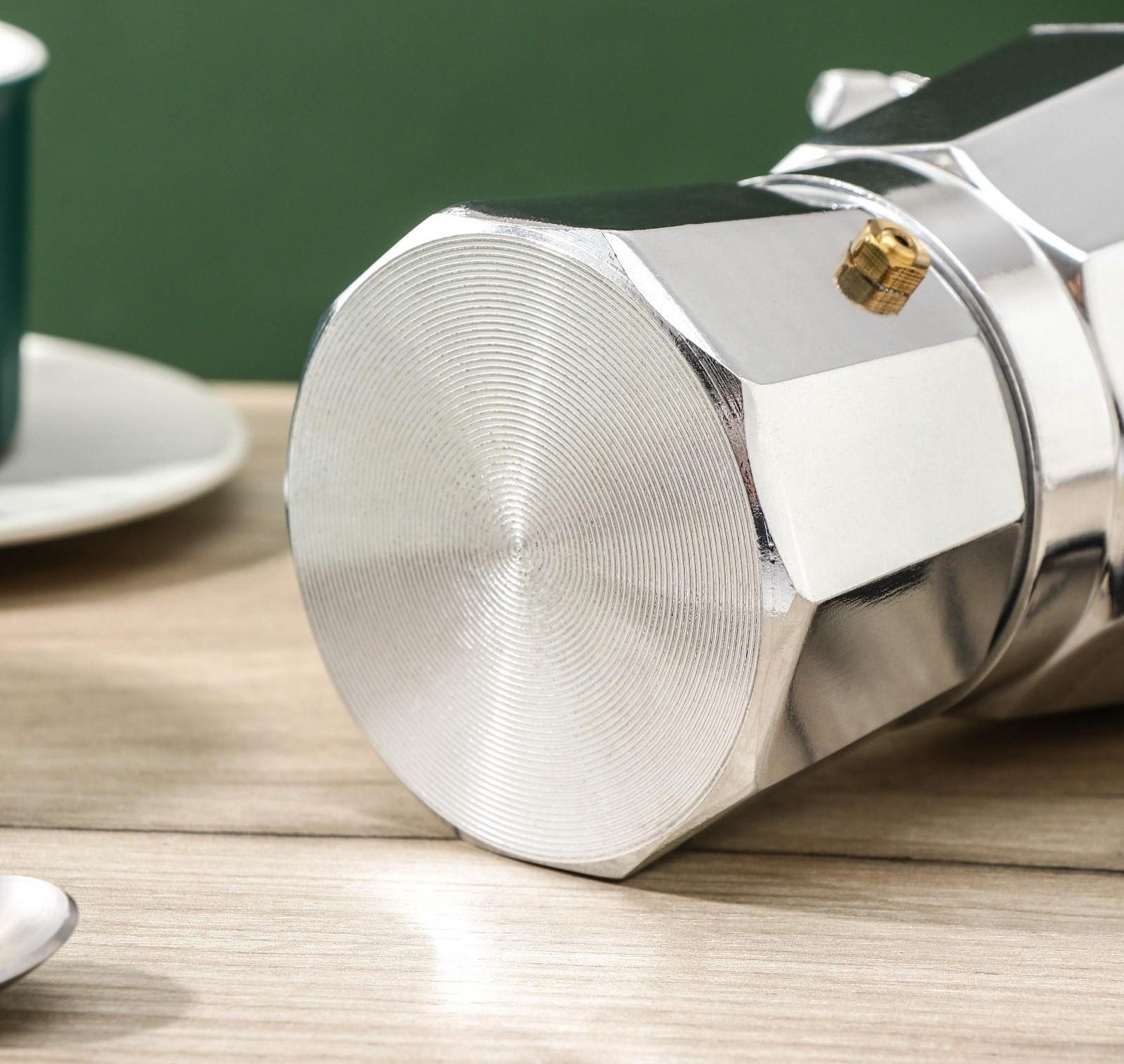 Кофеварка гейзерная Доляна Alum, на 3 чашки, 150 мл