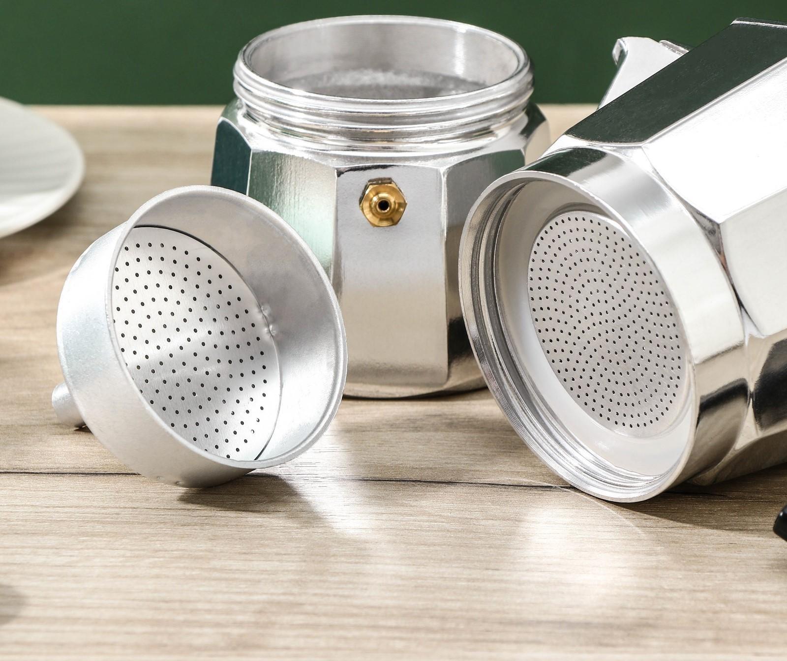 Кофеварка гейзерная Доляна Alum, на 3 чашки, 150 мл