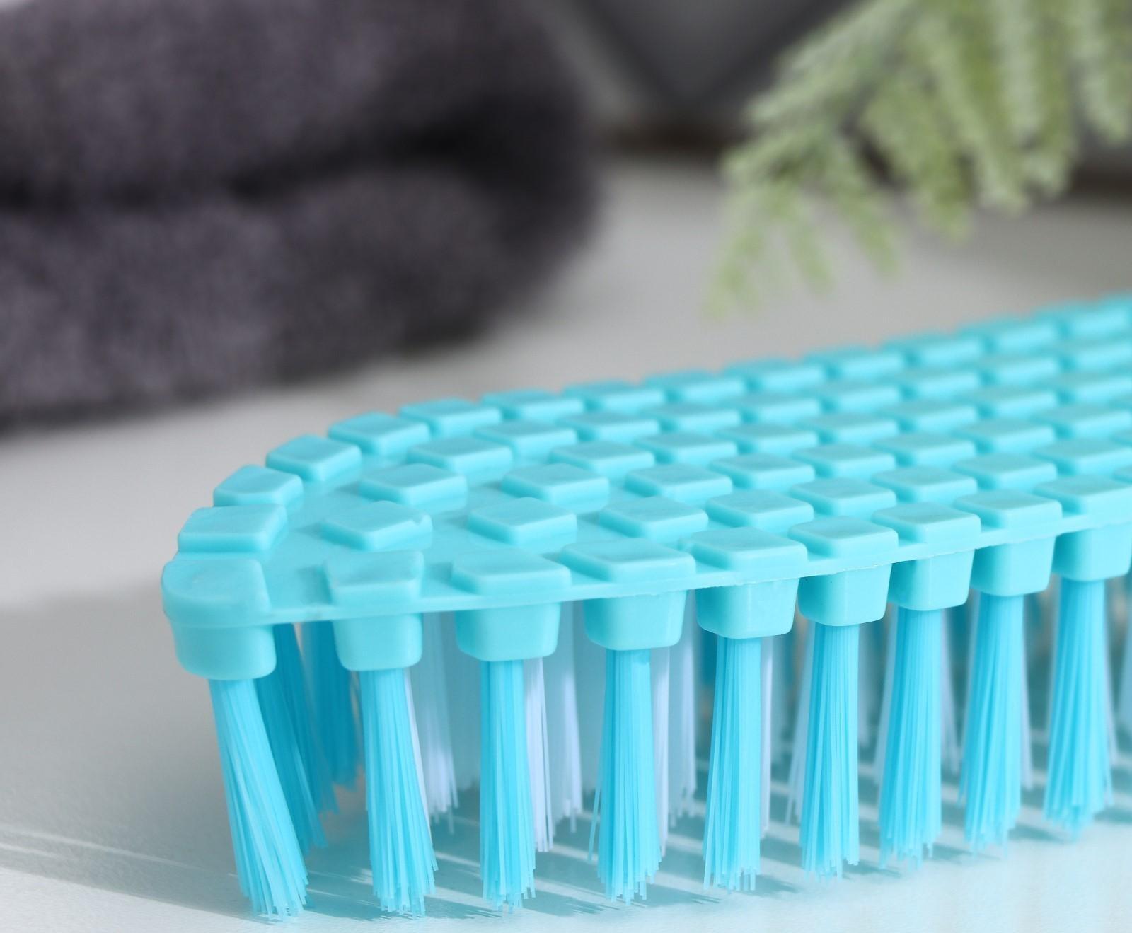 Щётка-утюжок Доляна, гибкая, 15,5×6,5×3,5 см, цвет МИКС