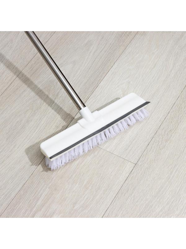 Щётка для подметания пола с водосгоном Доляна, черенок из нержавеющей стали, 28×6×126 см