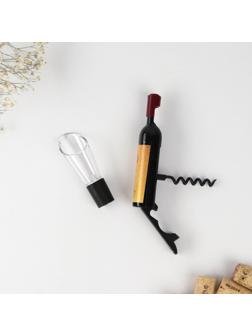 Штопор-бутылка и аэратор на подложке 