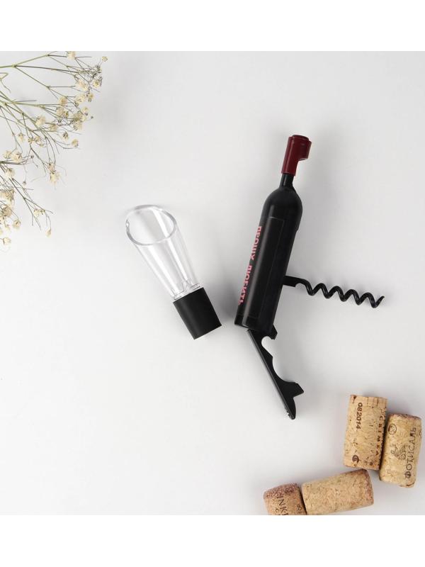 Штопор-бутылка и аэратор на подложке 