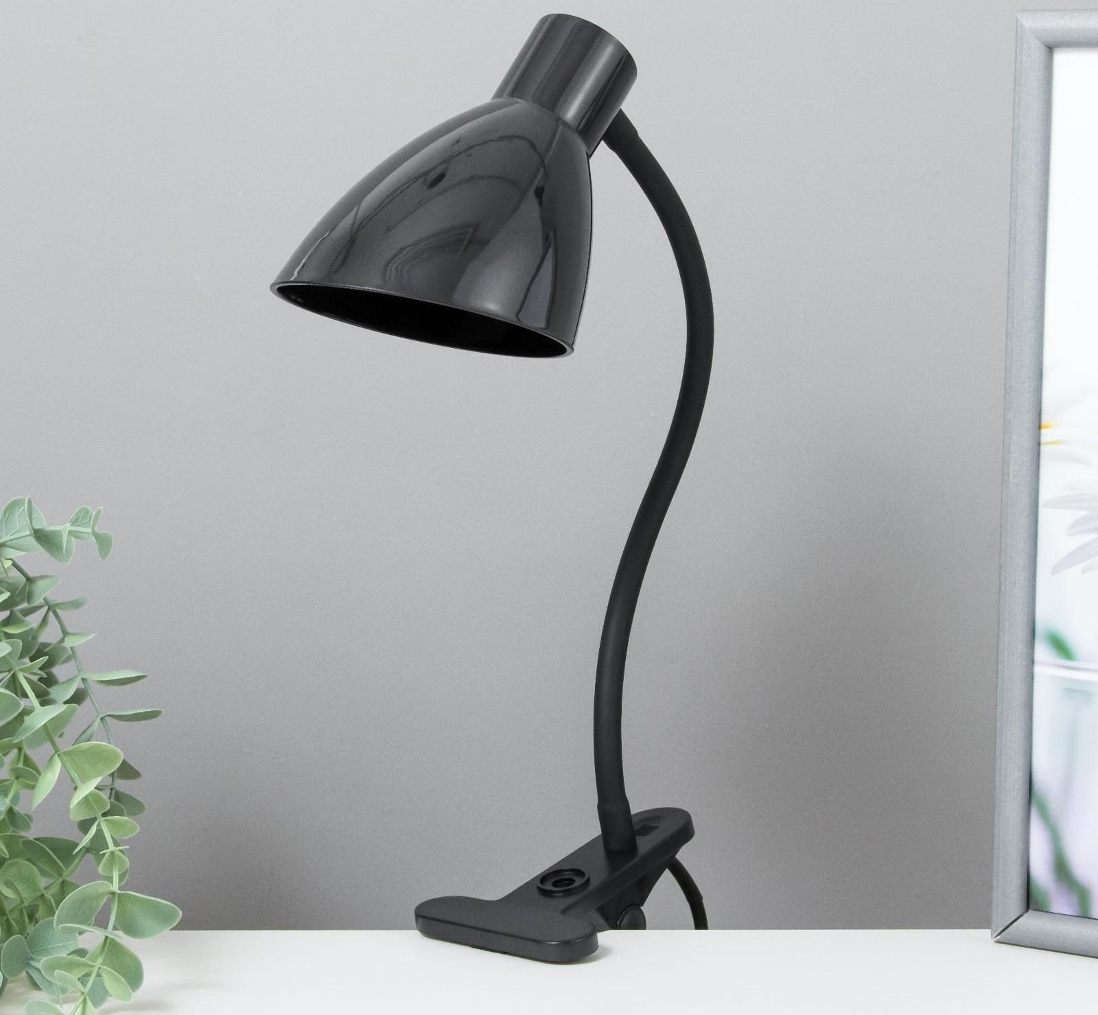 Настольная лампа 16700/1BK Е27 15Вт черный