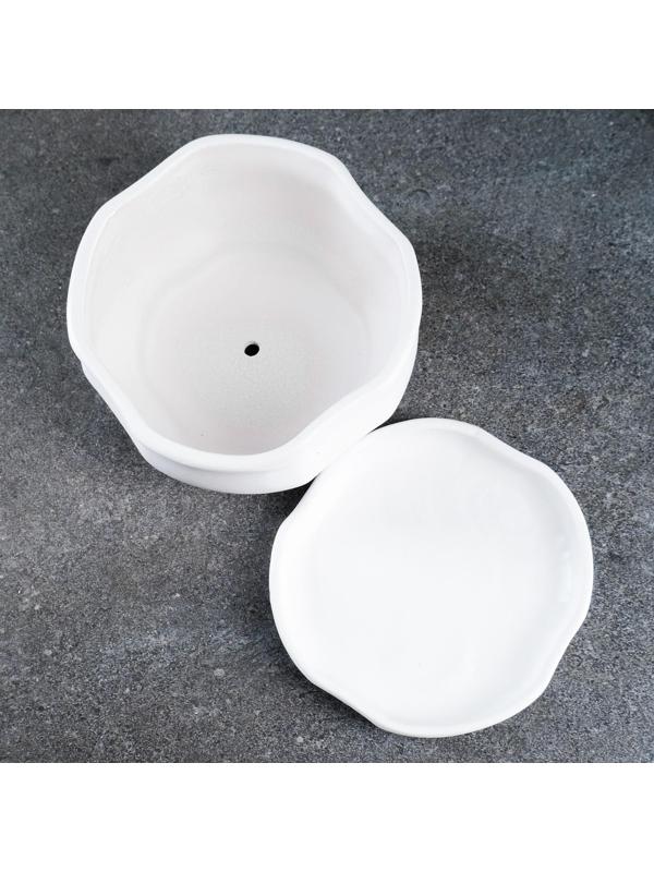 Горшок «Лилия» белое, 0 85 л/ 8,5х15 см