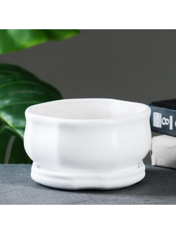 Горшок «Лилия» белое, 0 85 л/ 8,5х15 см