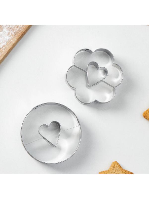 Набор форм для вырезания печенья «С любовью», 2 шт, 12×6×2 см, цвет хромированный