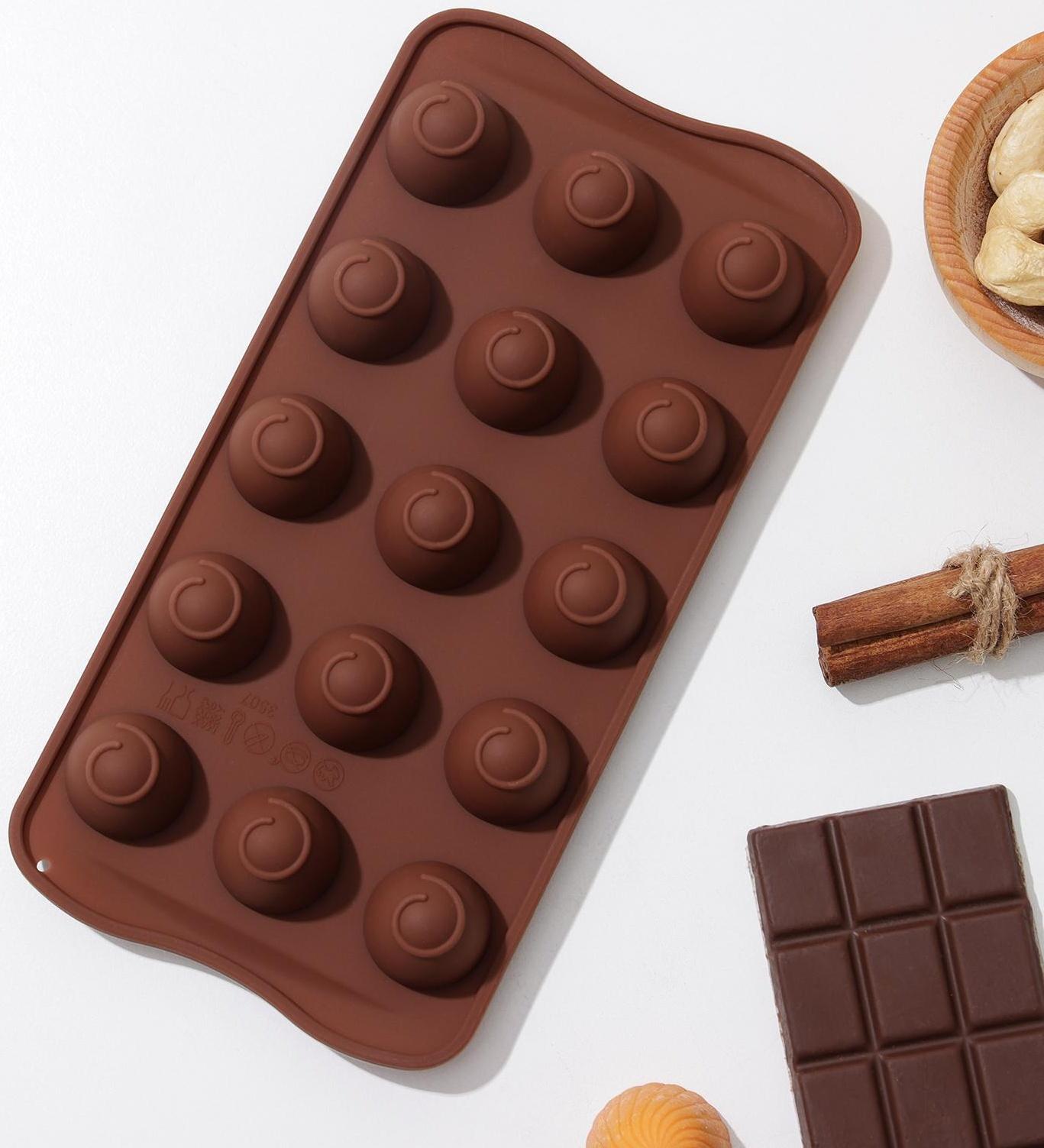 Форма для льда и кондитерских украшений Доляна «Рондо», 21×10,5×3 см, силикон, 15 ячеек, цвет шоколадный
