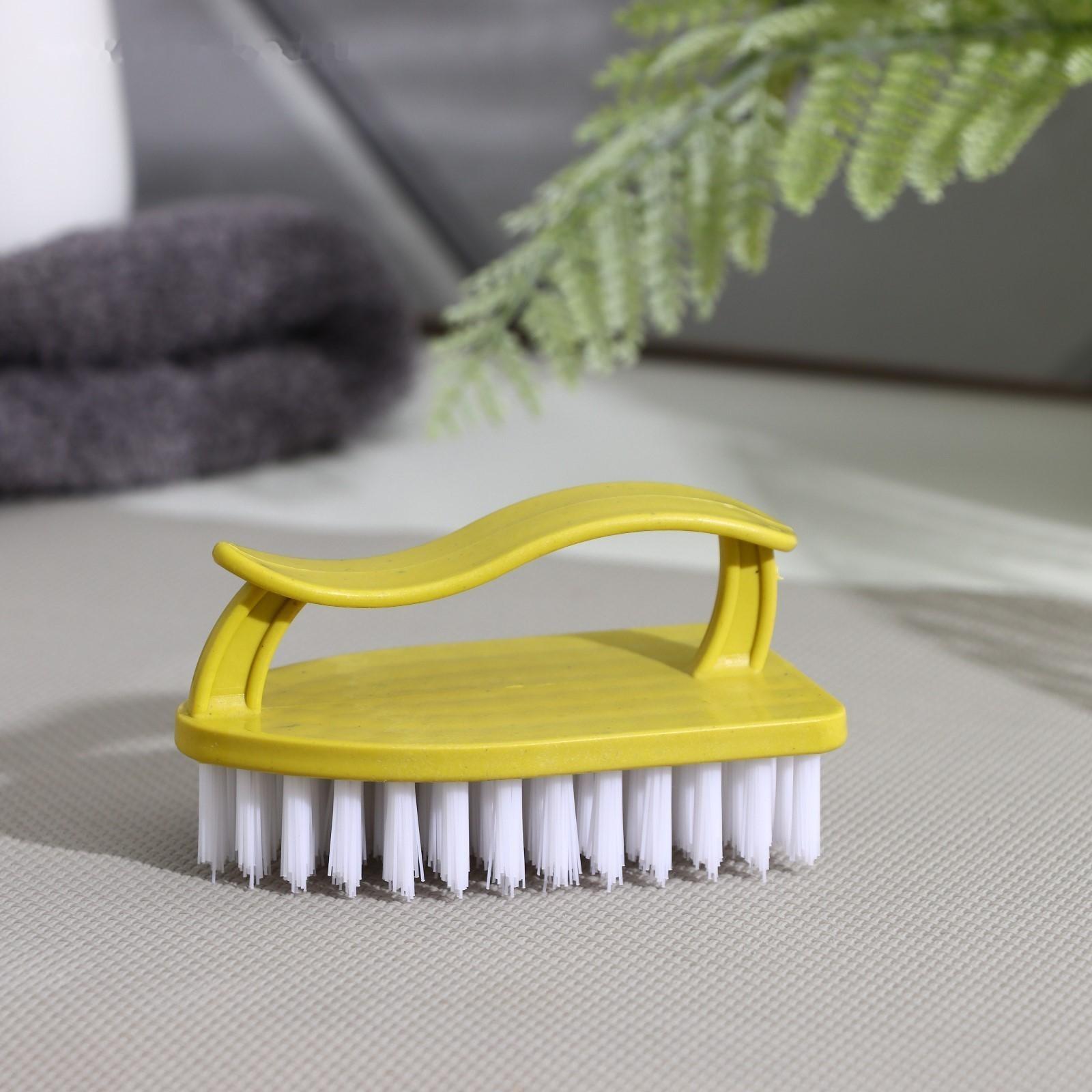 Щётка-утюжок Доляна, 10×6×5,5 см, цвет МИКС