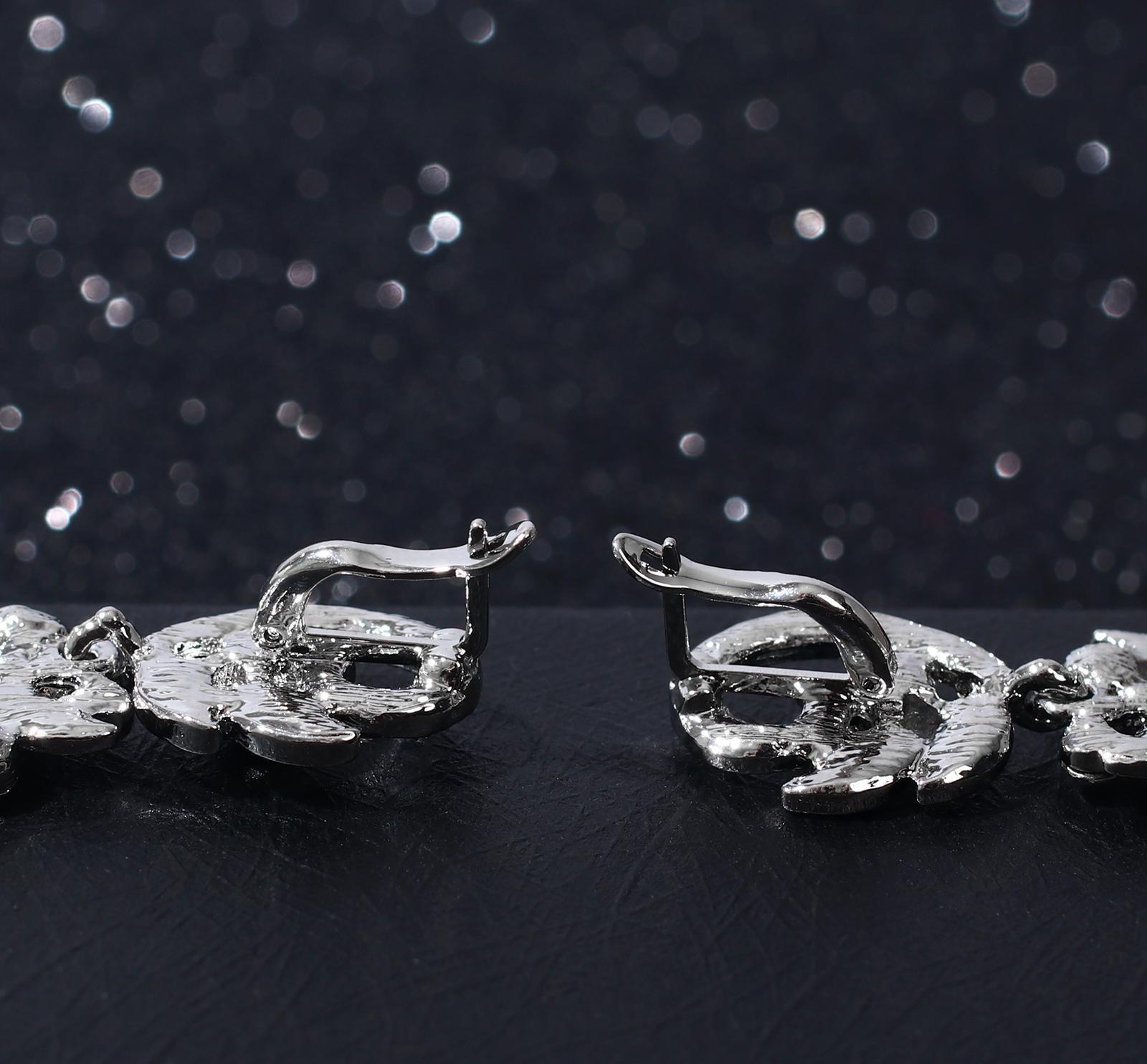 Серьги висячие со стразами 