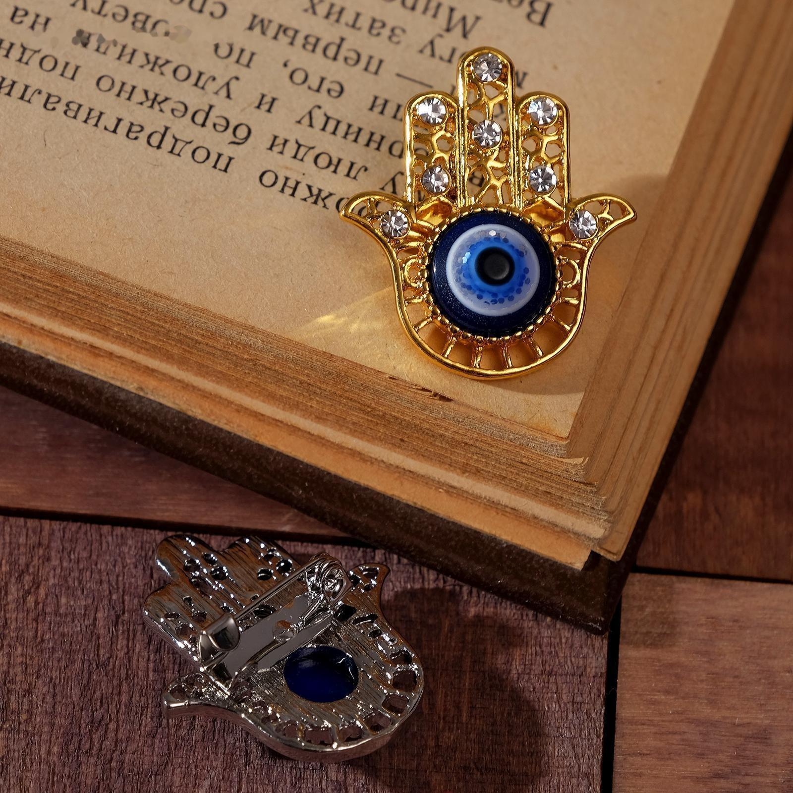 Брошь-оберег 