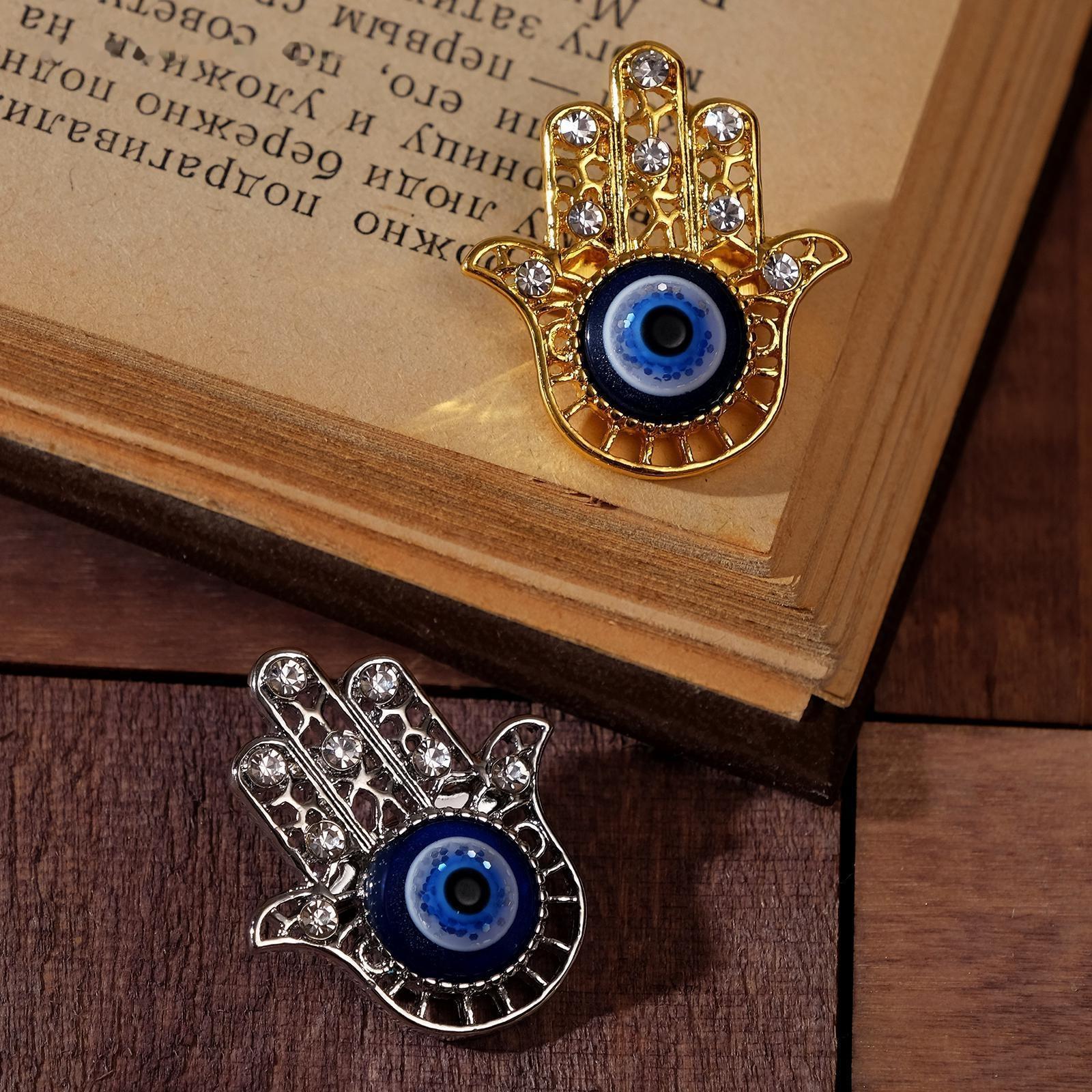 Брошь-оберег 