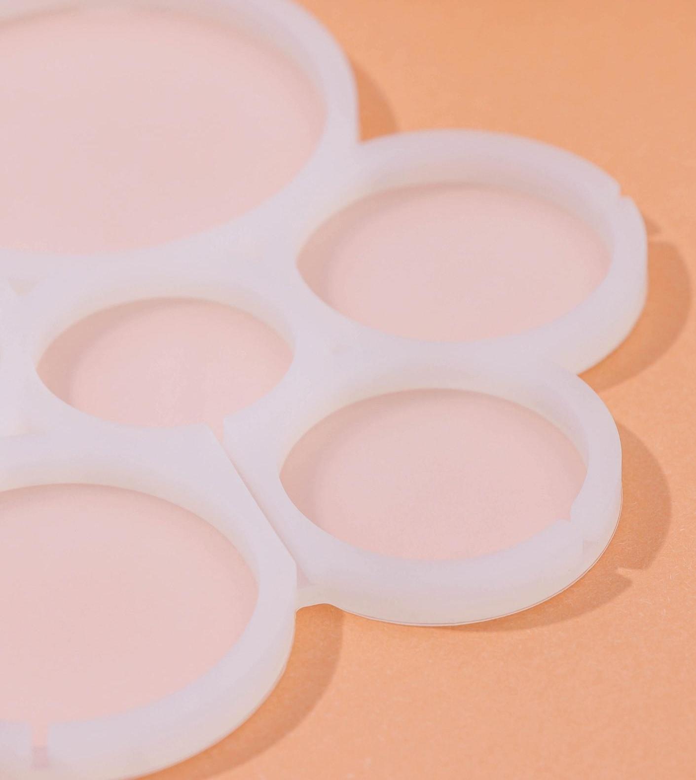 Форма для леденцов «Кругляши», 6 ячеек, 17×15,5×0,7 см, цвет белый