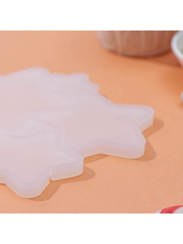 Форма для леденцов «Звёзды», 6 ячеек, 15,5×13,5×0,7 см, цвет белый