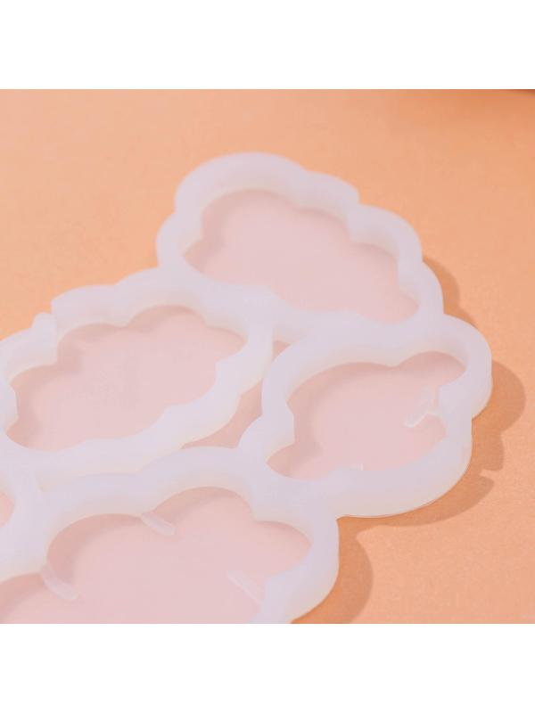 Форма для леденцов «Облачка», 5 ячеек, 15×10,5×0,7 см, цвет белый