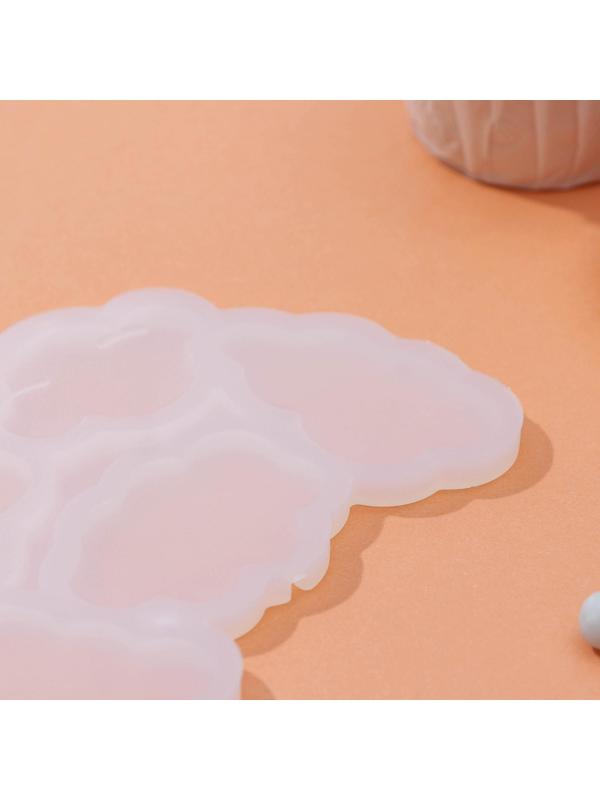 Форма для леденцов «Облачка», 5 ячеек, 15×10,5×0,7 см, цвет белый