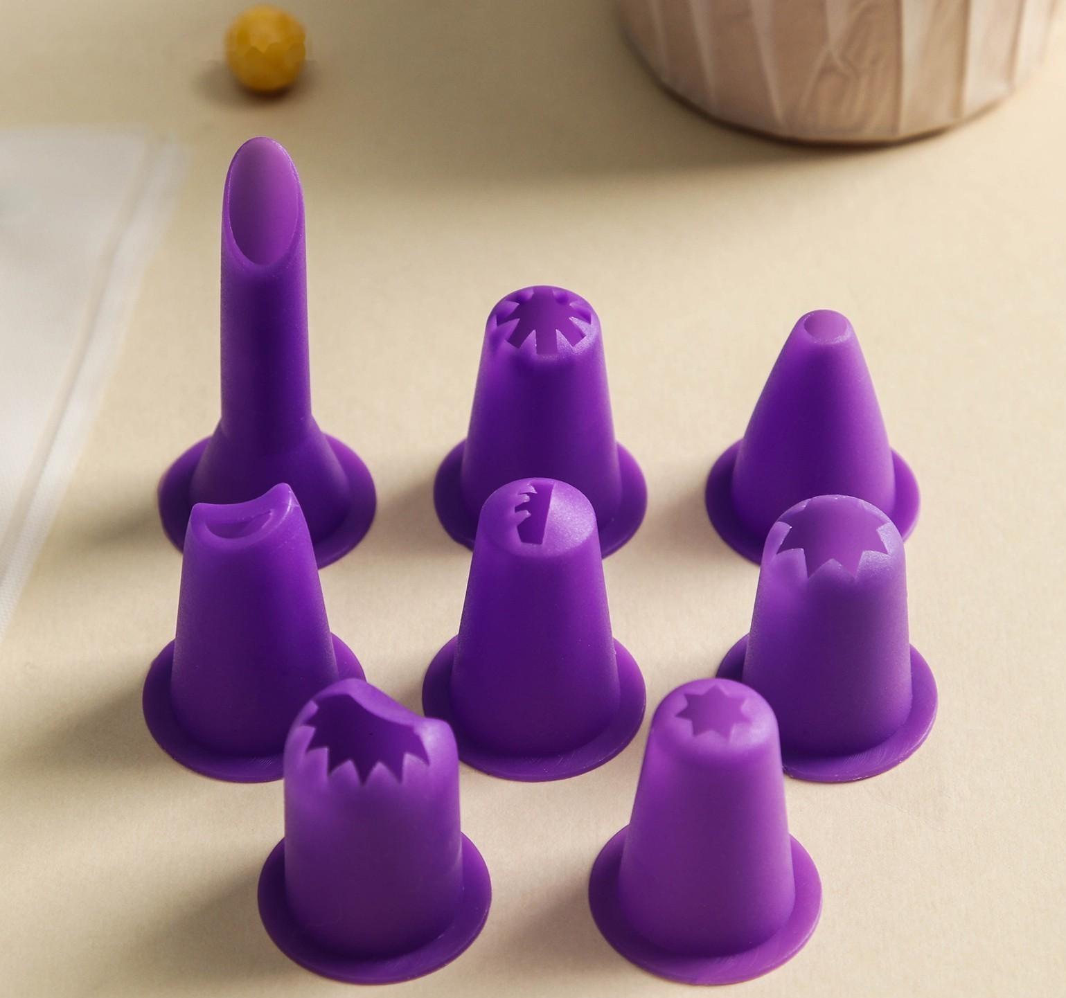 Набор кондитерский, 15 предметов: 8 насадок, 6 формочек, кондитерский мешок с адаптером