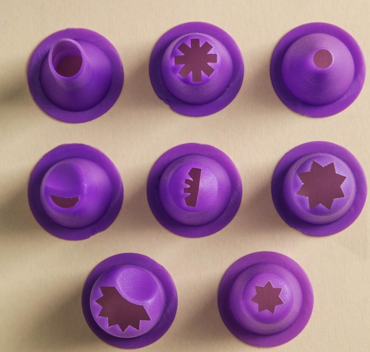 Набор кондитерский, 15 предметов: 8 насадок, 6 формочек, кондитерский мешок с адаптером